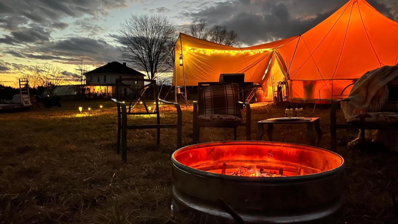 Shenandoah Valley Glamping - Amazing Views - Farm Edinburg Extérieur photo