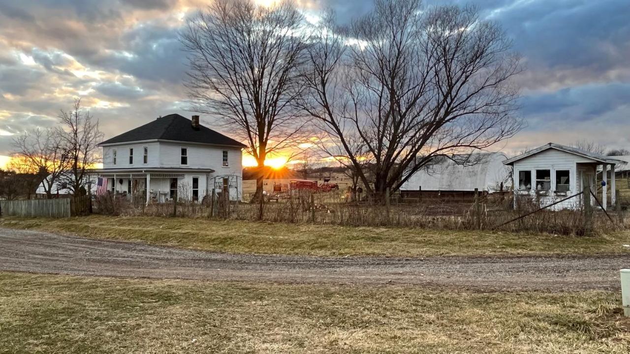 Shenandoah Valley Glamping - Amazing Views - Farm Edinburg Extérieur photo